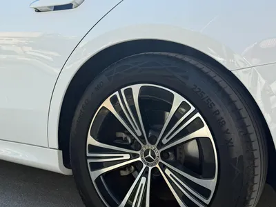 2025 مرسيدس - بنز إي 200