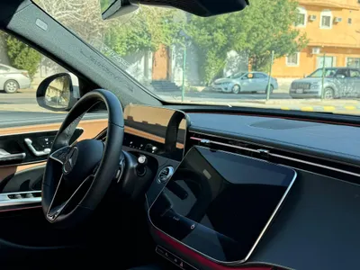 2025 مرسيدس - بنز إي 200