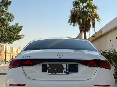 2025 مرسيدس - بنز إي 200