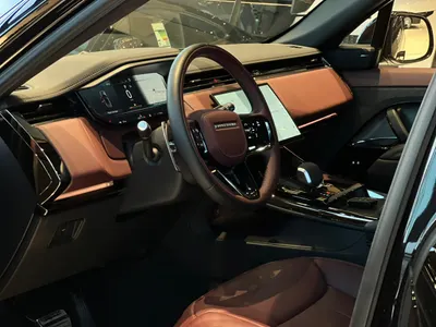 2025 لاند روفر رينج روفر سبورت اس اي