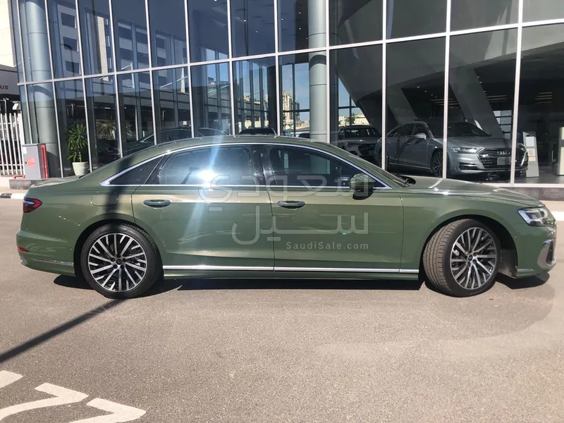 2023 اودي اي 8