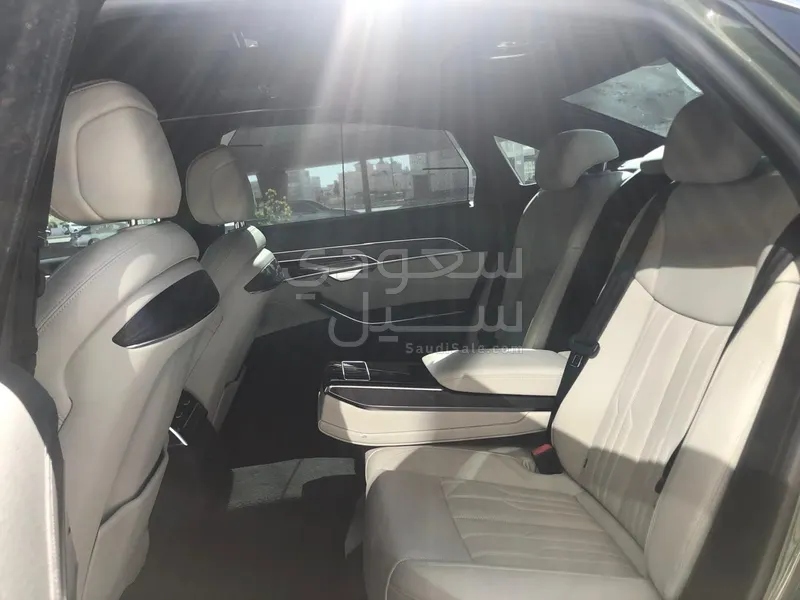 2023 اودي اي 8