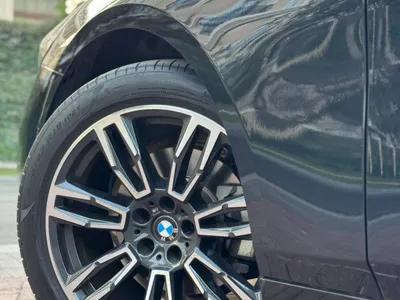 2024 بي ام دبليو الفئة الخامسة 520 أي إم كت