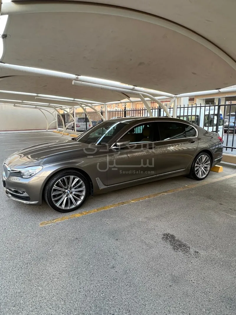 2019 بي ام دبليو الفئة السابعة 740 إل أي