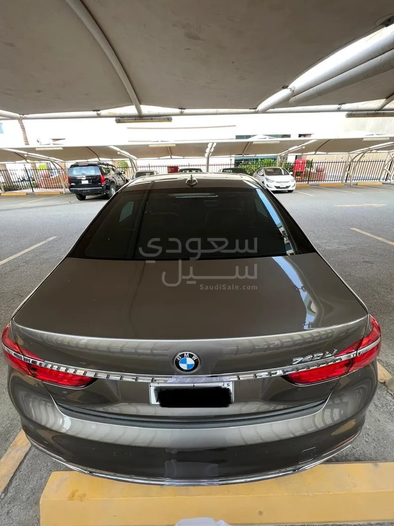 2019 بي ام دبليو الفئة السابعة 740 إل أي