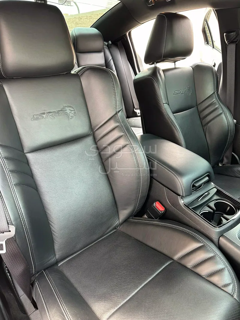 2023 دودج تشارجر اس ار تي هيلكات رد اي