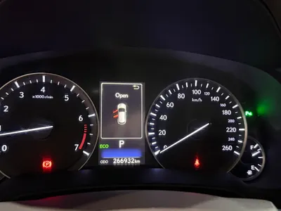 2017 لكزس أر إكس 350