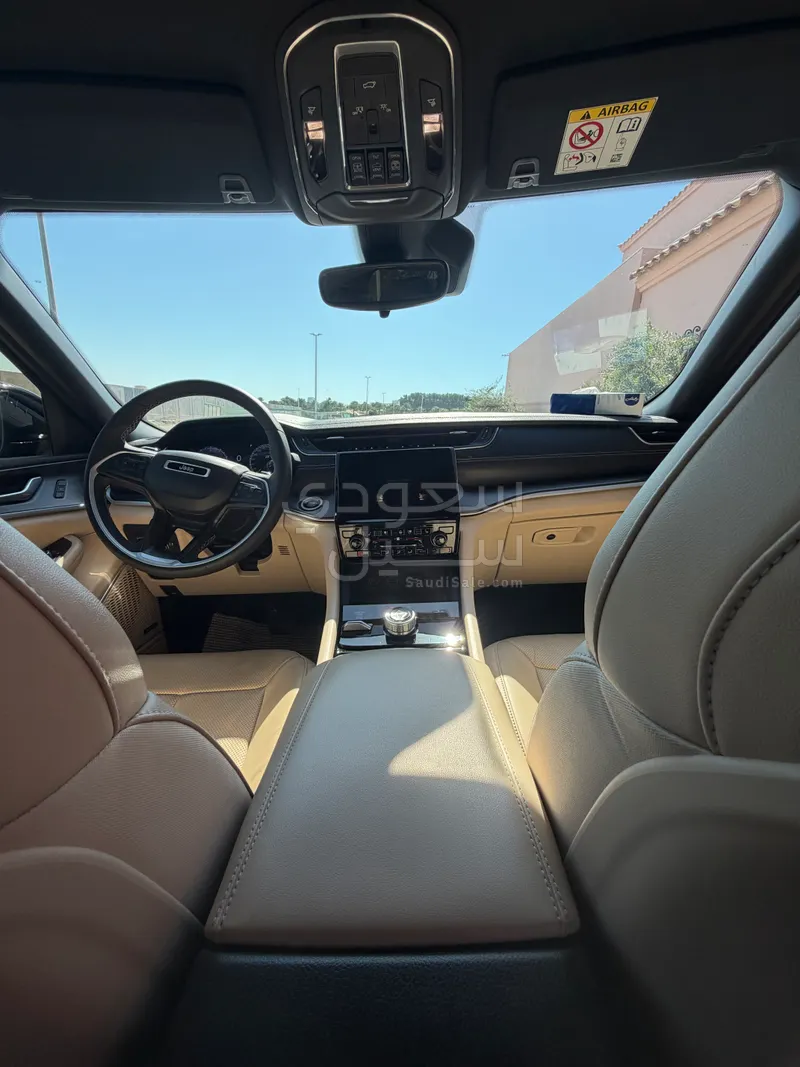 2023 جييب جراند شيروكي ليميتد