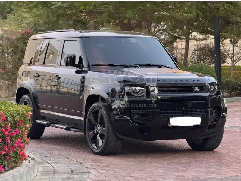 2024 لاند روفر ديفيندر اتش اس اي