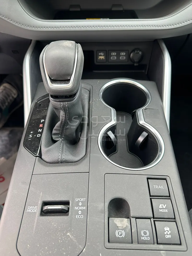 2025 تويوتا هايلاندر