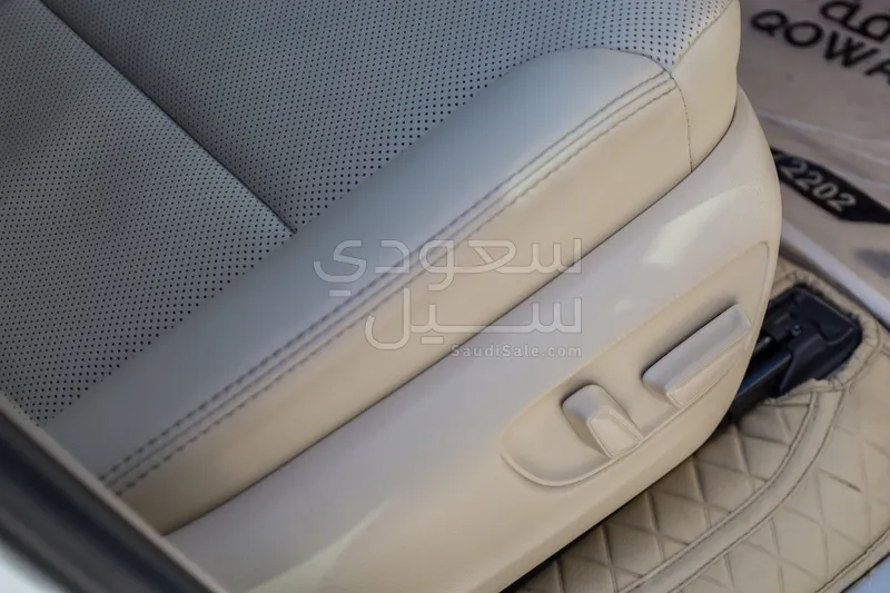 2024 تويوتا لاند كروزر جي اكس ار