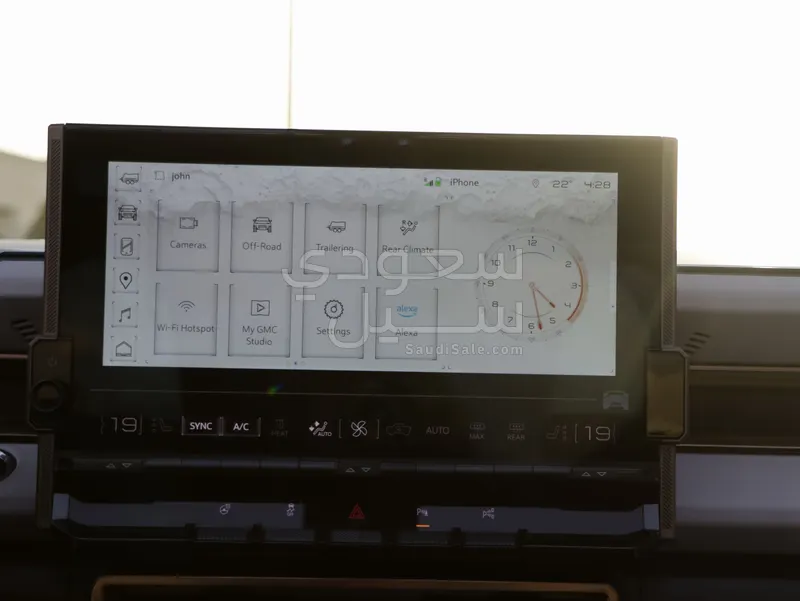 2024 جي ام سي همر اتش اي في