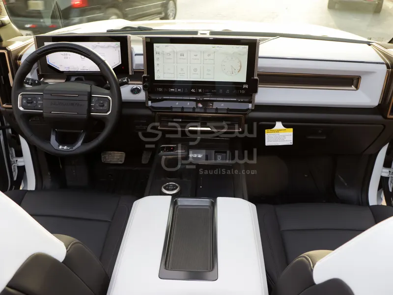 2024 جي ام سي همر اتش اي في