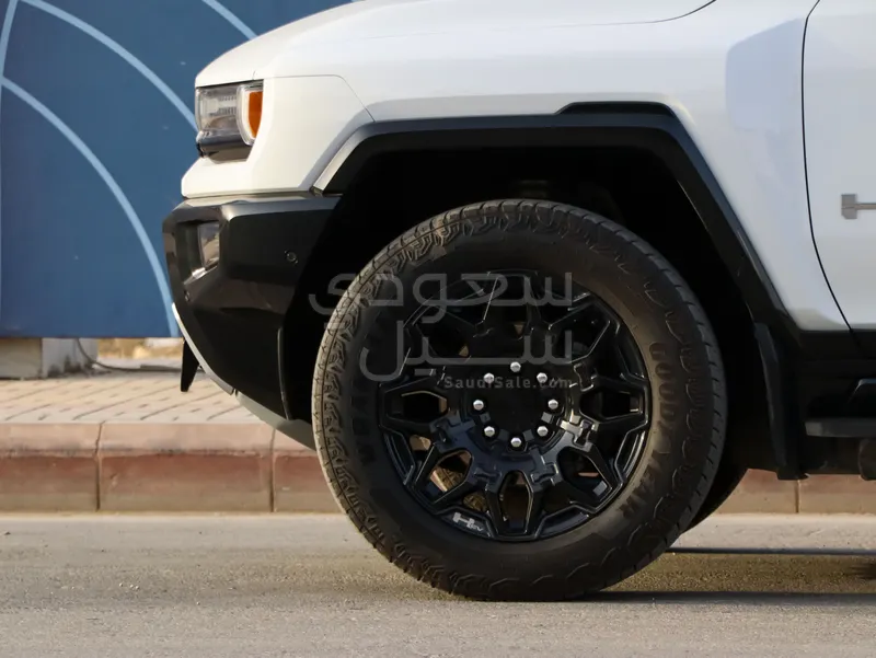 2024 جي ام سي همر اتش اي في