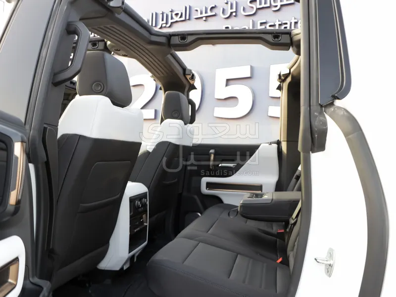 2024 جي ام سي همر اتش اي في