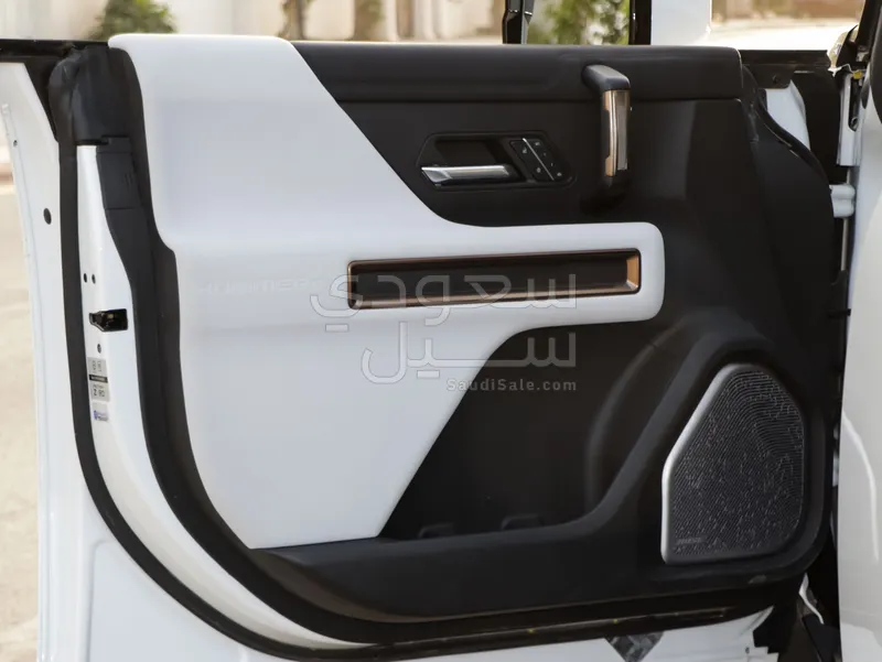 2024 جي ام سي همر اتش اي في