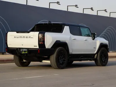 2024 جي ام سي همر اتش اي في