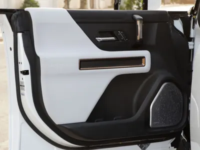 2024 جي ام سي همر اتش اي في