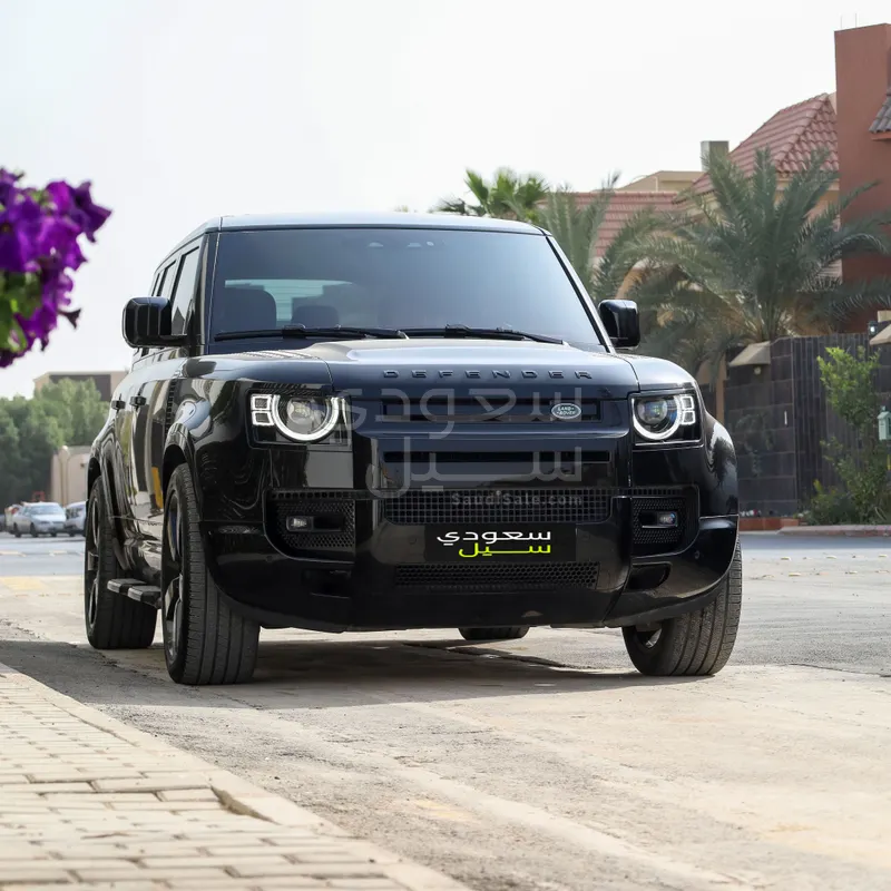 2025 لاند روفر ديفيندر اكس داينمك