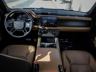 2025 لاند روفر ديفيندر اكس داينمك