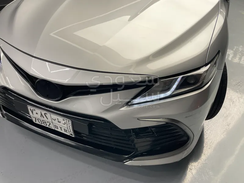 2024 تويوتا كامري ال اي