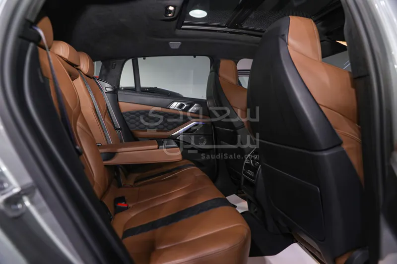 2022 بي ام دبليو الفئة اكس 6 إم كومبيتيشن