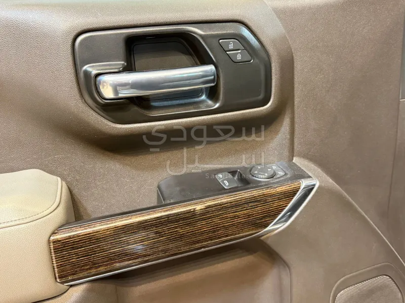 2020 جي ام سي سييرا اليفيشن