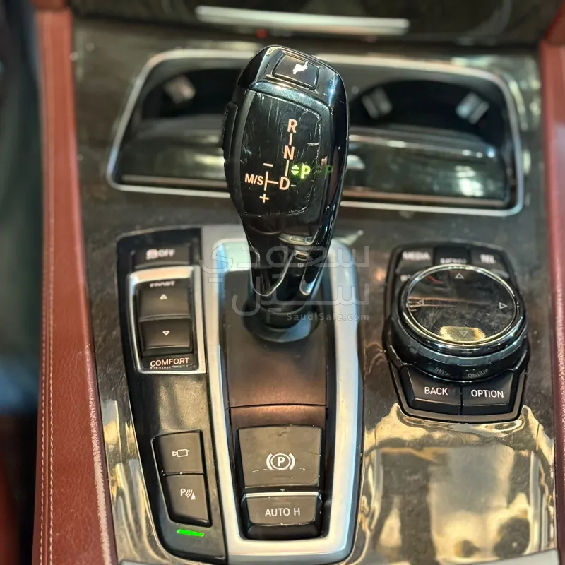 2014 بي ام دبليو الفئة السابعة 730 إل أي