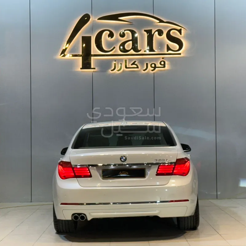 2014 بي ام دبليو الفئة السابعة 730 إل أي