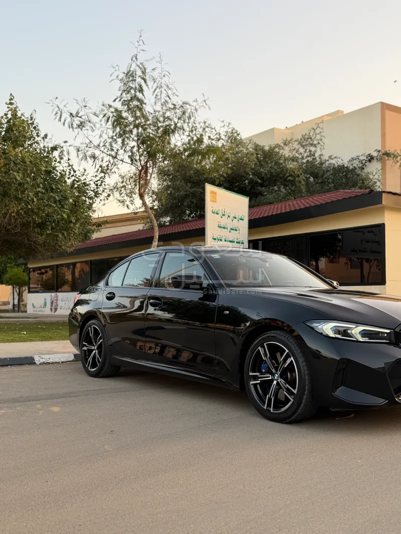 2024 بي ام دبليو الفئة الثالثة 320 أي