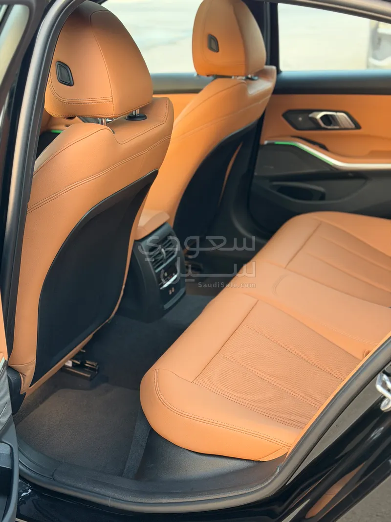 2024 بي ام دبليو الفئة الثالثة 320 أي