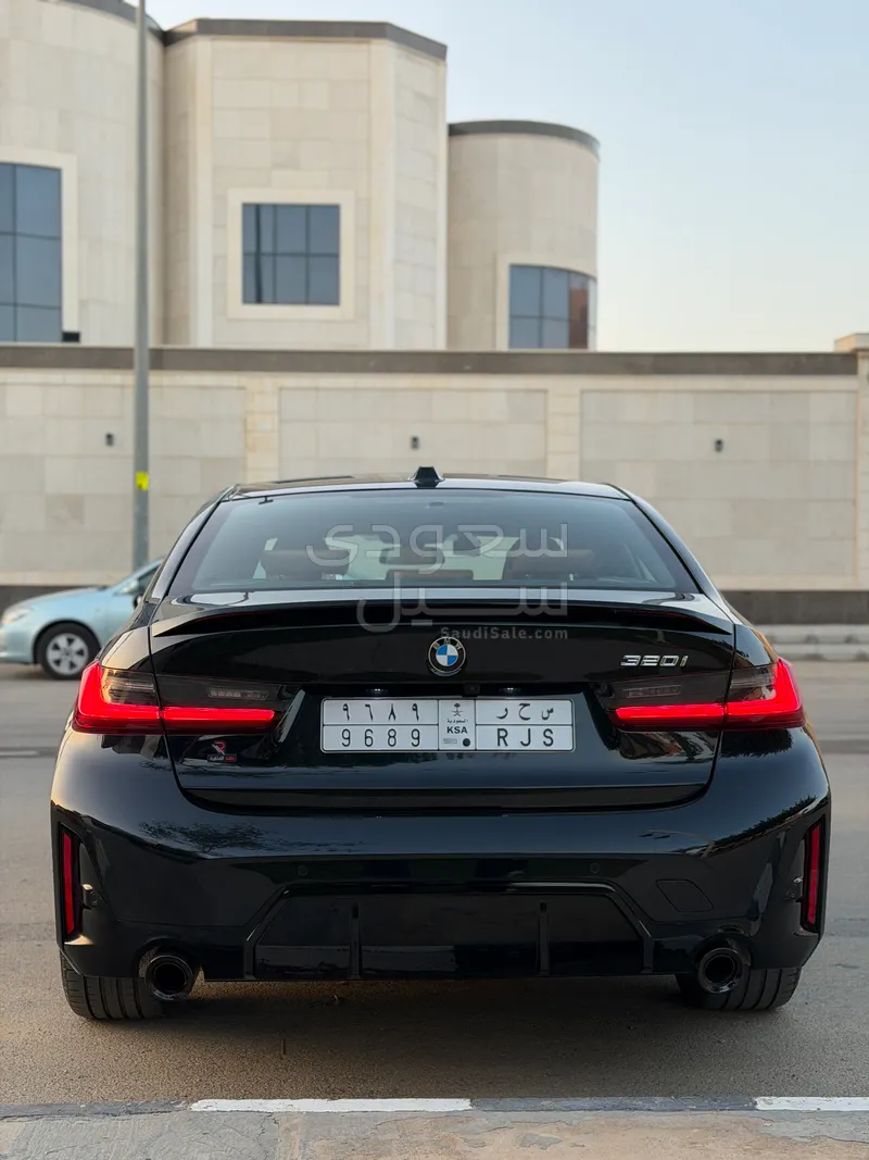 2024 بي ام دبليو الفئة الثالثة 320 أي