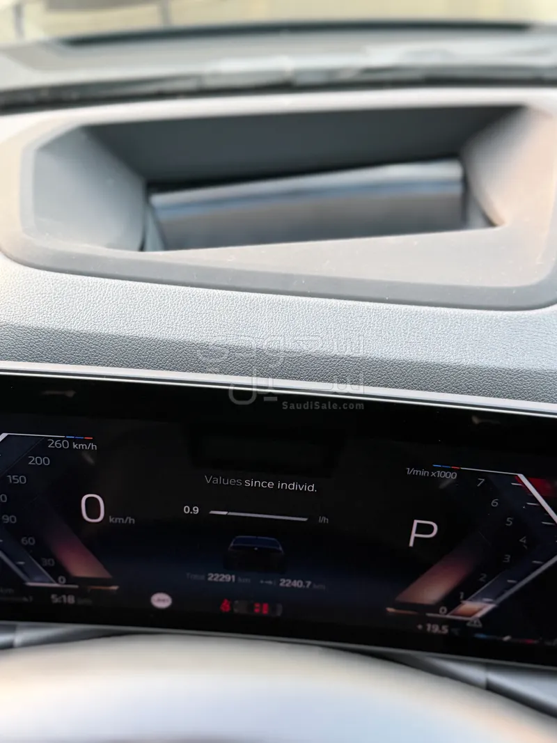 2024 بي ام دبليو الفئة الثالثة 320 أي