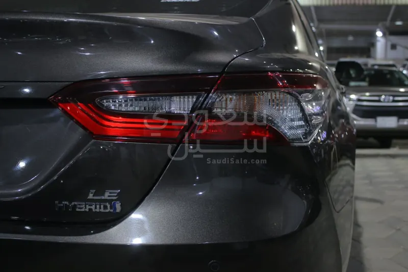 2024 تويوتا كامري ال اي