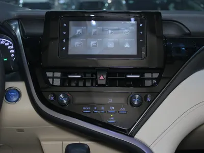 2024 تويوتا كامري ال اي