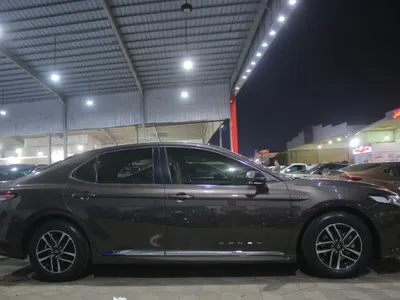 2024 تويوتا كامري ال اي