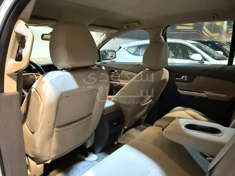 2014 فورد ادج