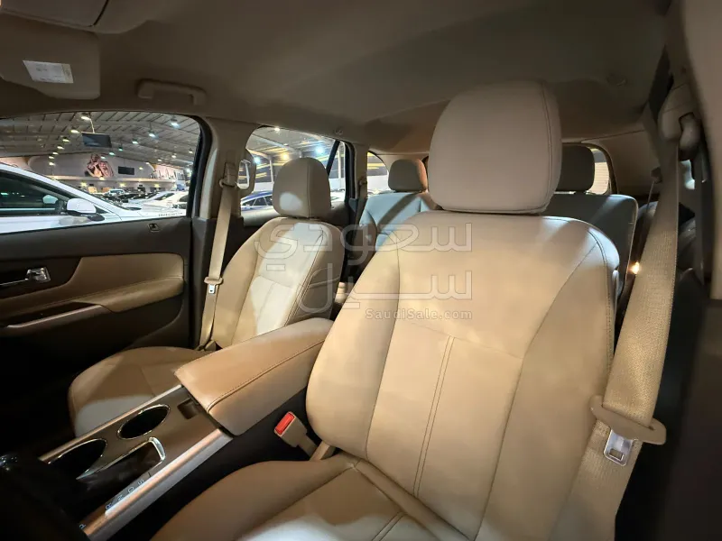 2014 فورد ادج