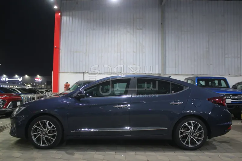 2020 هيونداي النترا