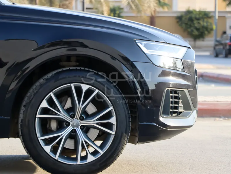 2019 اودي كيو 8 كواترو 55 تي اف اس اي