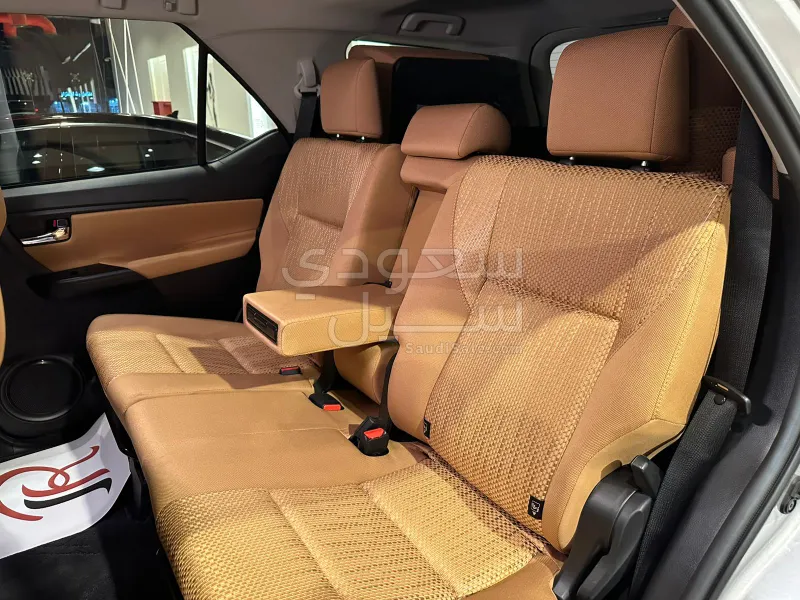 2026 تويوتا فورشنر جي اكس