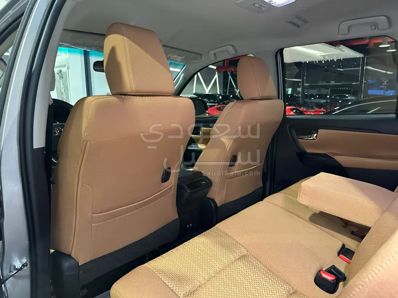 2026 تويوتا فورشنر جي اكس