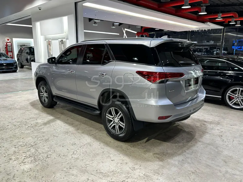 2026 تويوتا فورشنر جي اكس