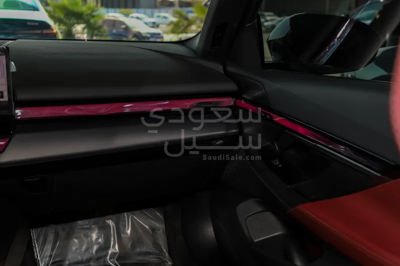 2025 بي ام دبليو الفئة الخامسة 520 أي