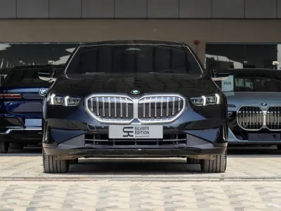 2025 بي ام دبليو الفئة الخامسة 520 أي