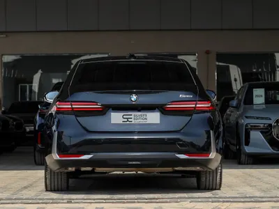 2025 بي ام دبليو الفئة الخامسة 520 أي