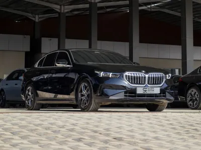 2025 بي ام دبليو الفئة الخامسة 520 أي