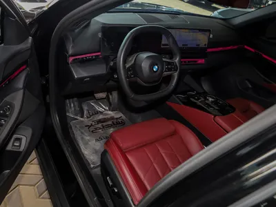 2025 بي ام دبليو الفئة الخامسة 520 أي