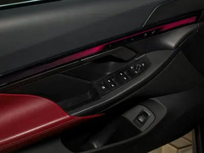 2025 بي ام دبليو الفئة الخامسة 520 أي