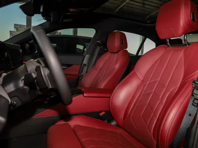 2025 بي ام دبليو الفئة الخامسة 520 أي